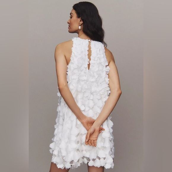 NWT BHLDN Sleeveless 3D Floral V-Neck Swing Mini Dress Pure White - Picture 2 of 7